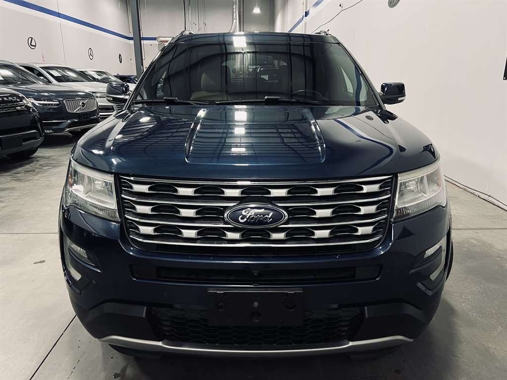 2017 Ford Explorer Limited photo