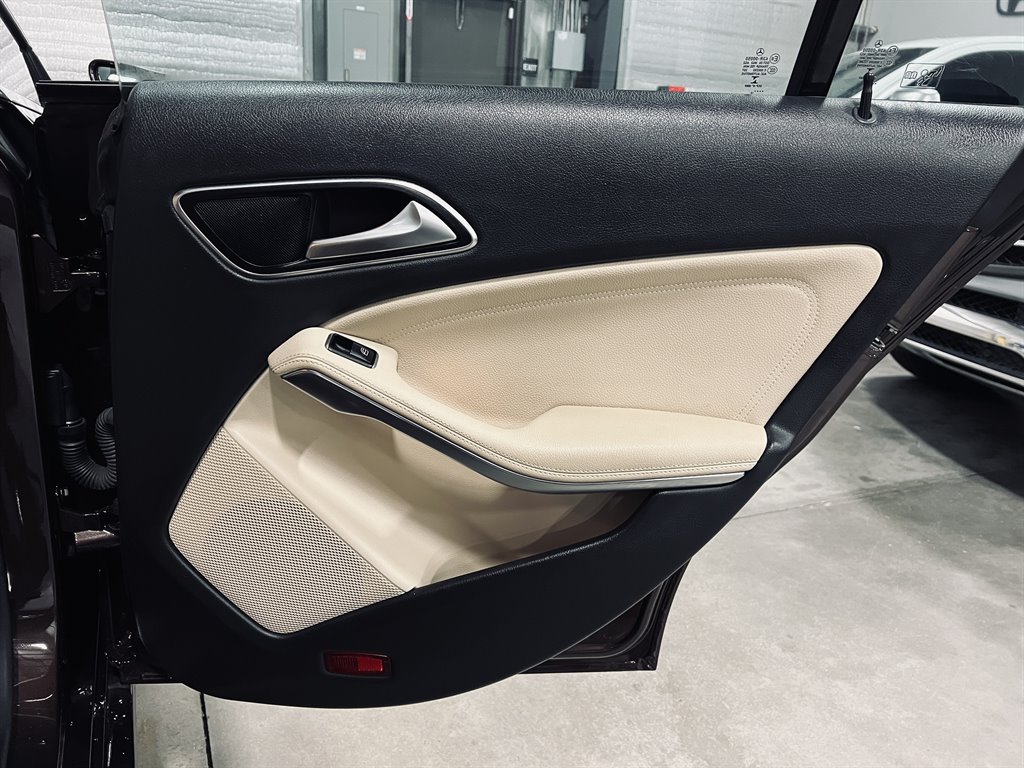 2016 Mercedes-Benz cla CLA250 photo