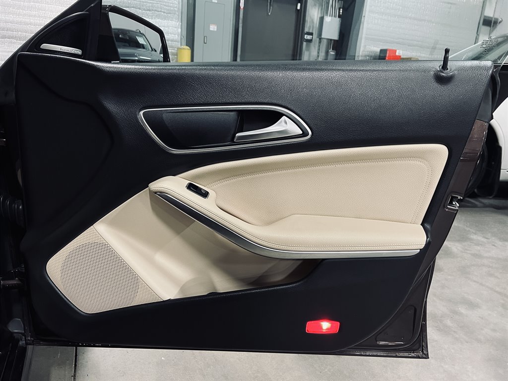 2016 Mercedes-Benz cla CLA250 photo