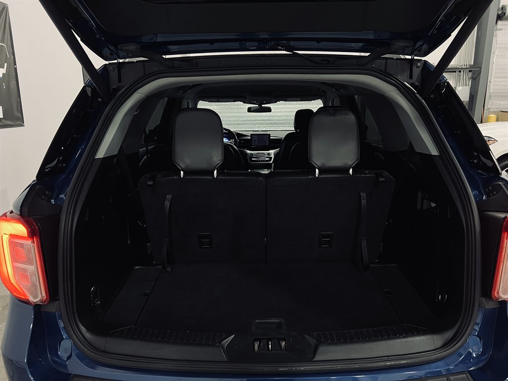 2020 Ford Explorer - $18,500