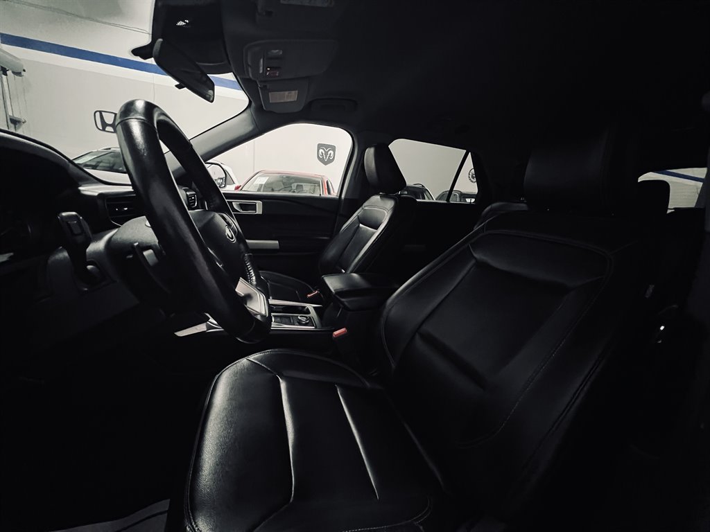 2020 Ford Explorer - $18,500