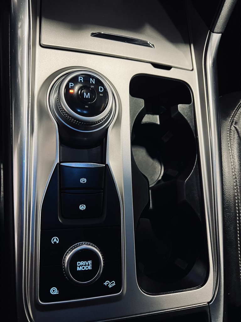 2020 Ford Explorer - $18,500