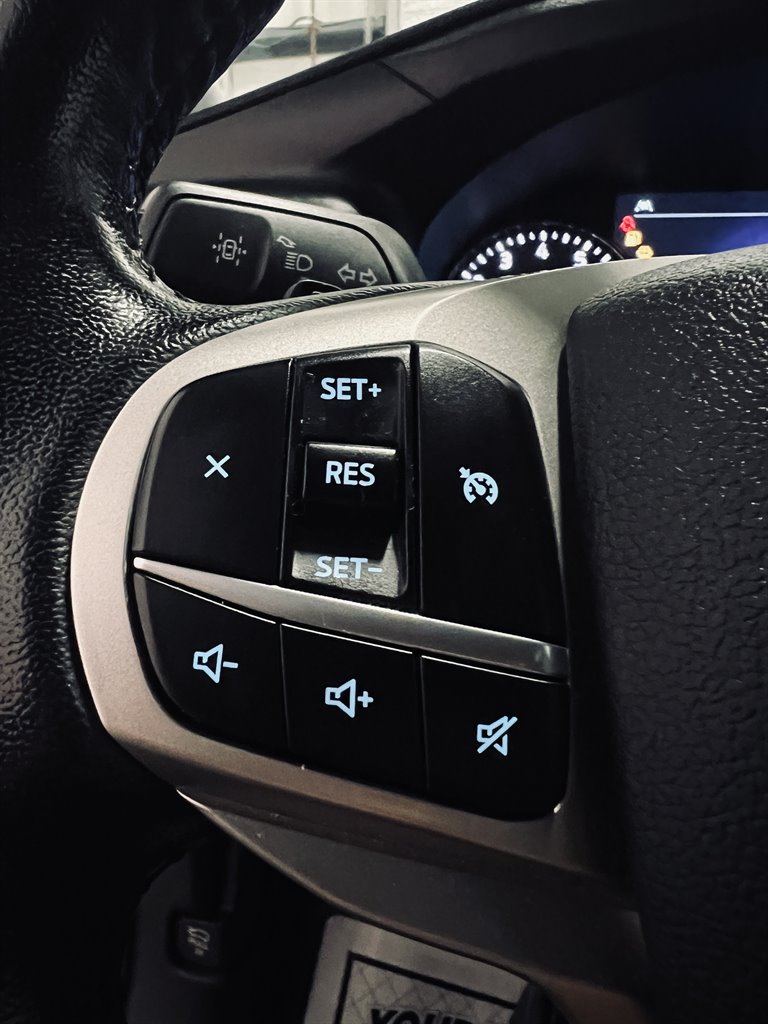 2020 Ford Explorer - $18,500