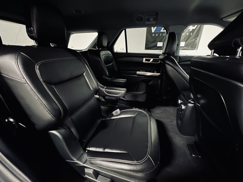 2020 Ford Explorer - $18,500