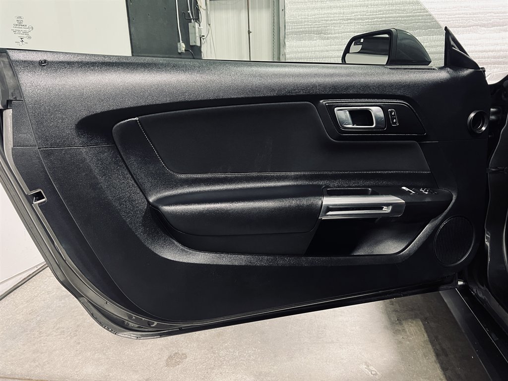 2018 Ford Mustang - $13,400