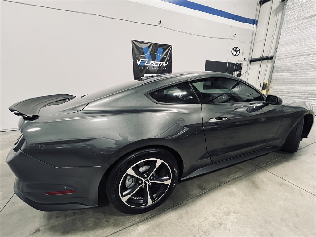 2018 Ford Mustang - $13,400