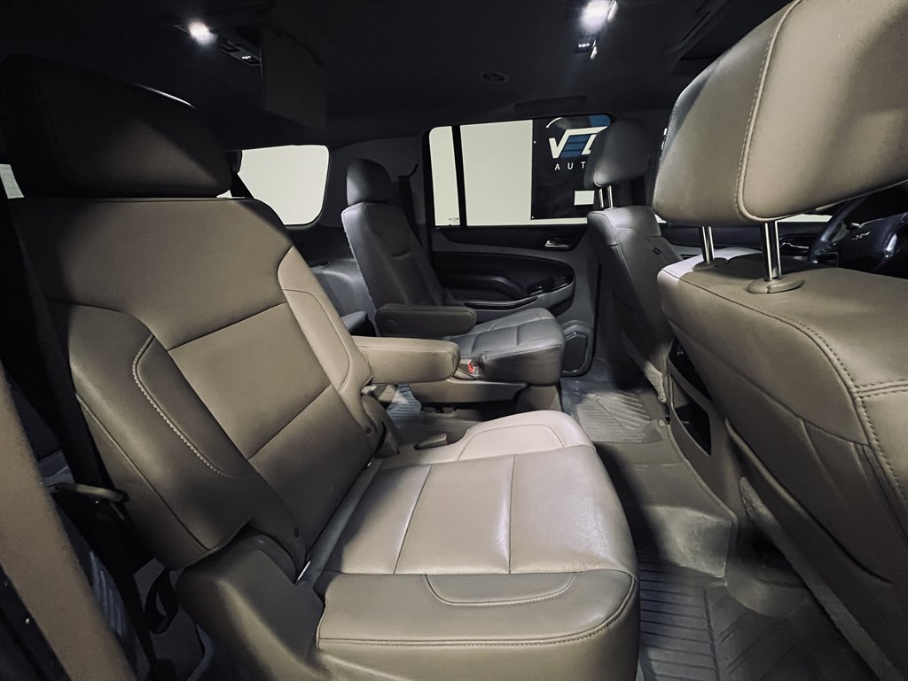 2018 Chevrolet Suburban - $17,800