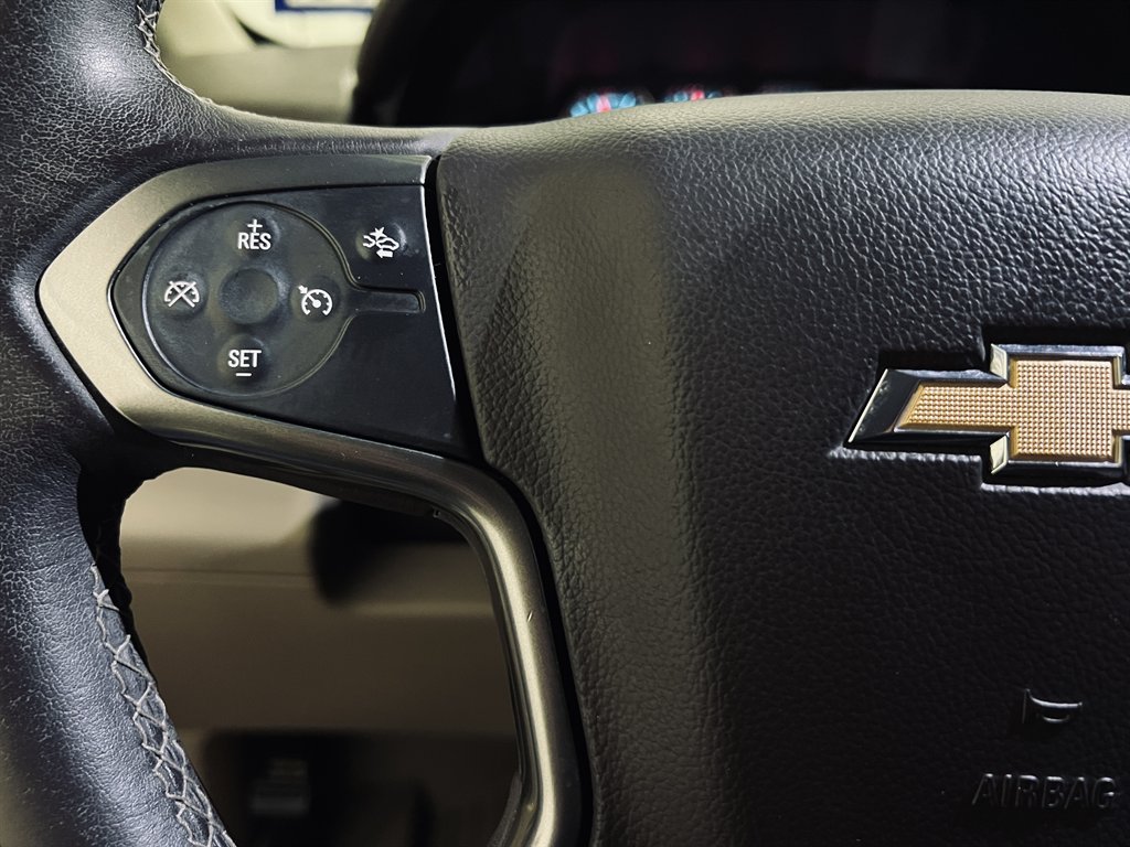 2018 Chevrolet Suburban - $17,800