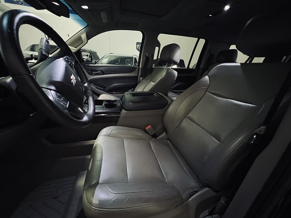 2018 Chevrolet Suburban - $17,800