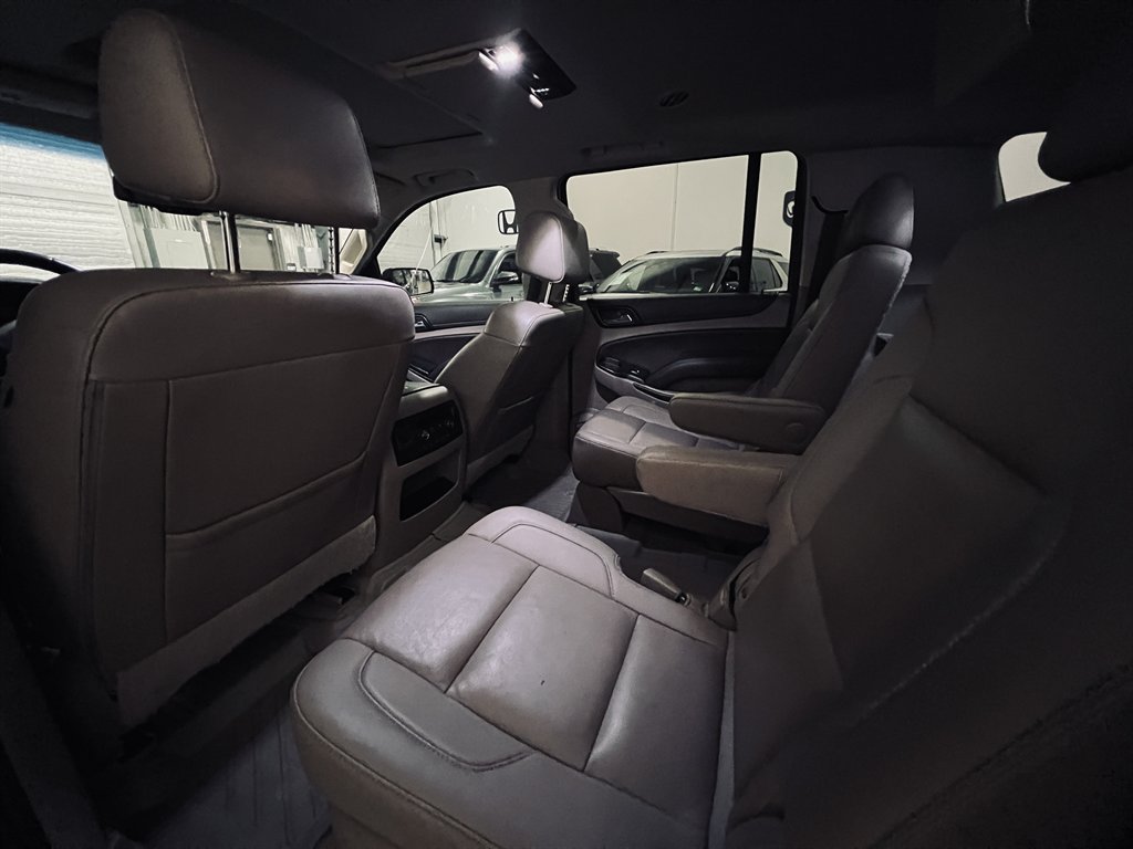 2018 Chevrolet Suburban - $17,800