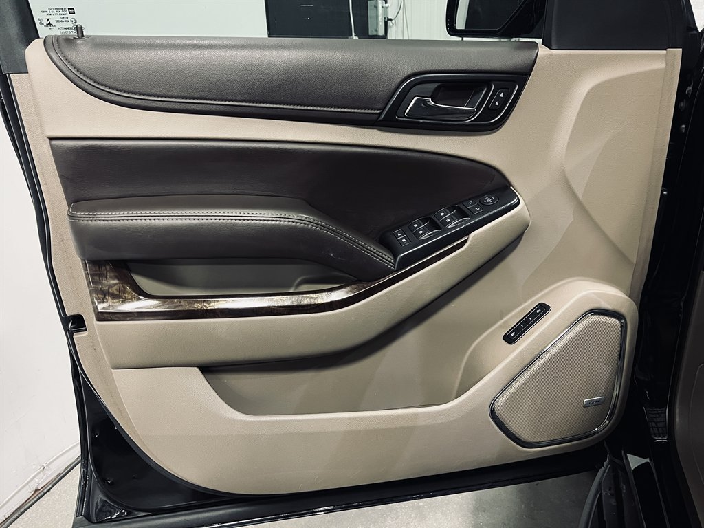 2018 Chevrolet Suburban - $17,800
