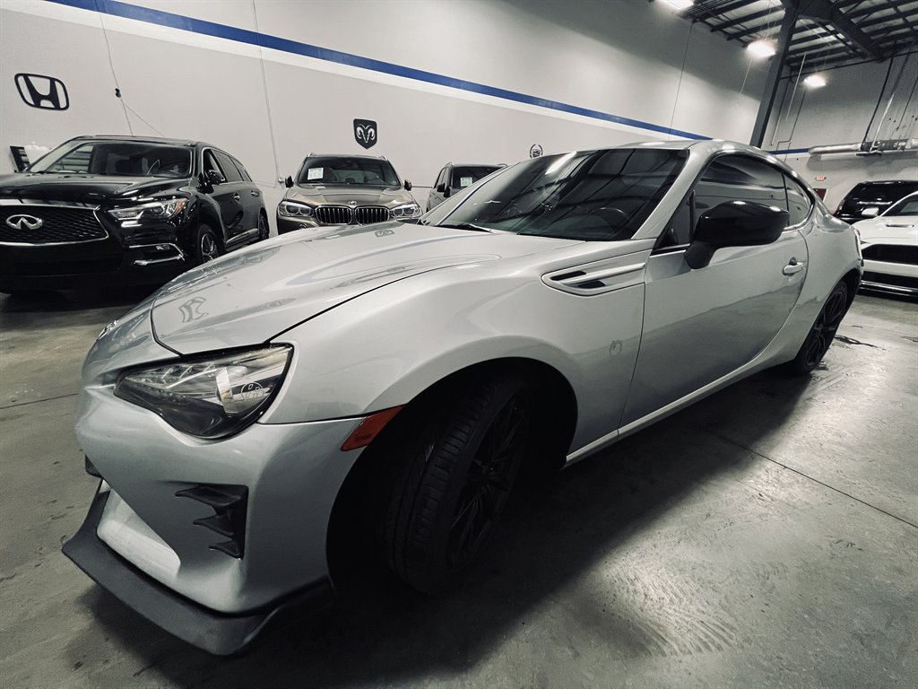 2018 Toyota 86 - $23,850