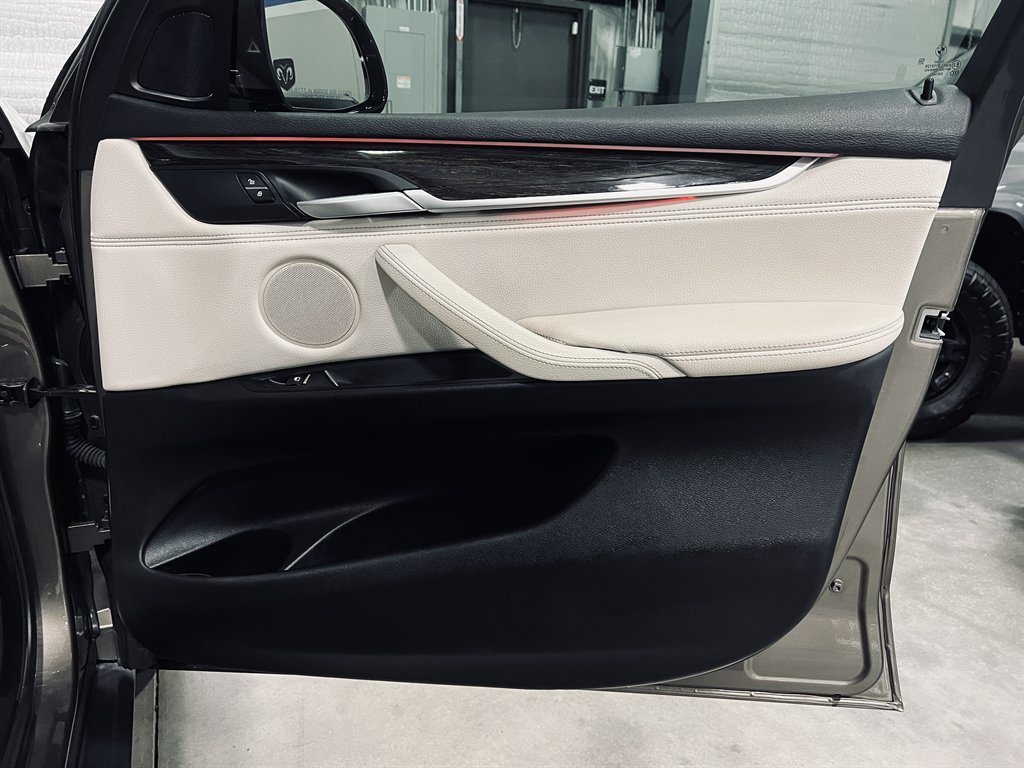 2018 BMW X5 - $18,200