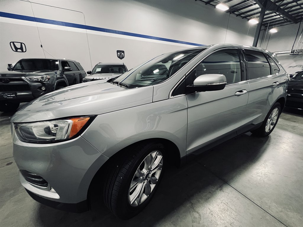 2022 Ford Edge - $15,850