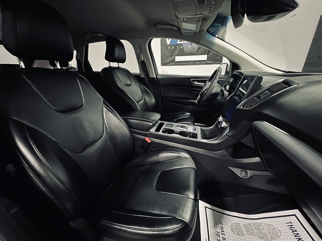 2022 Ford Edge - $15,850