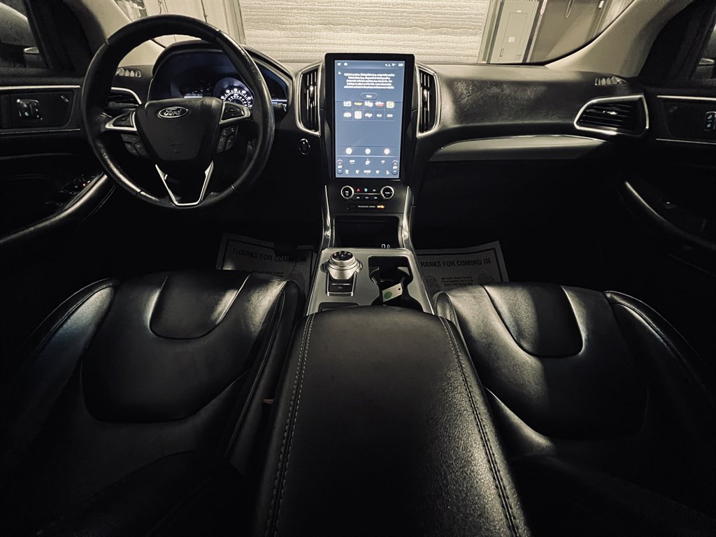 2022 Ford Edge - $15,850