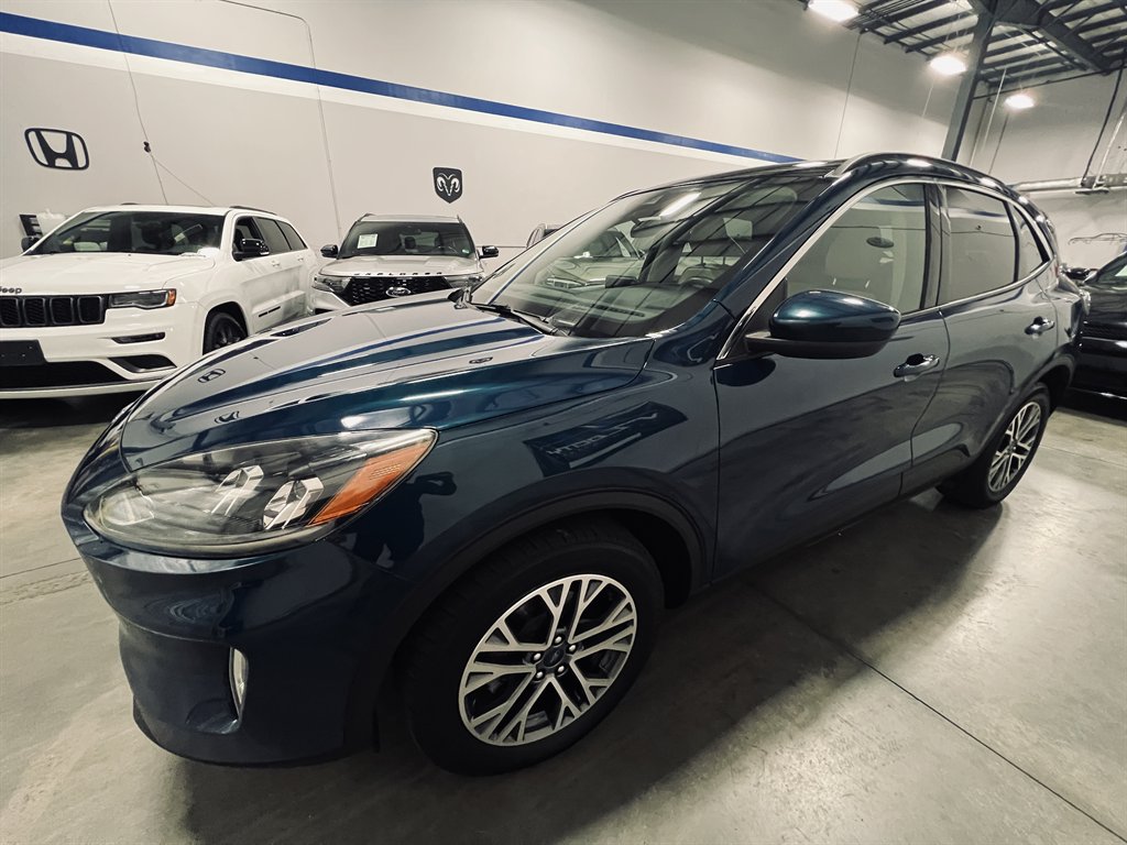 2020 Ford Escape - $16,200
