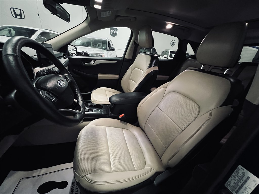 2020 Ford Escape - $16,200
