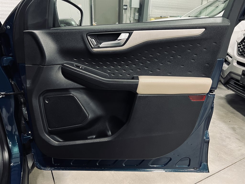 2020 Ford Escape - $16,200