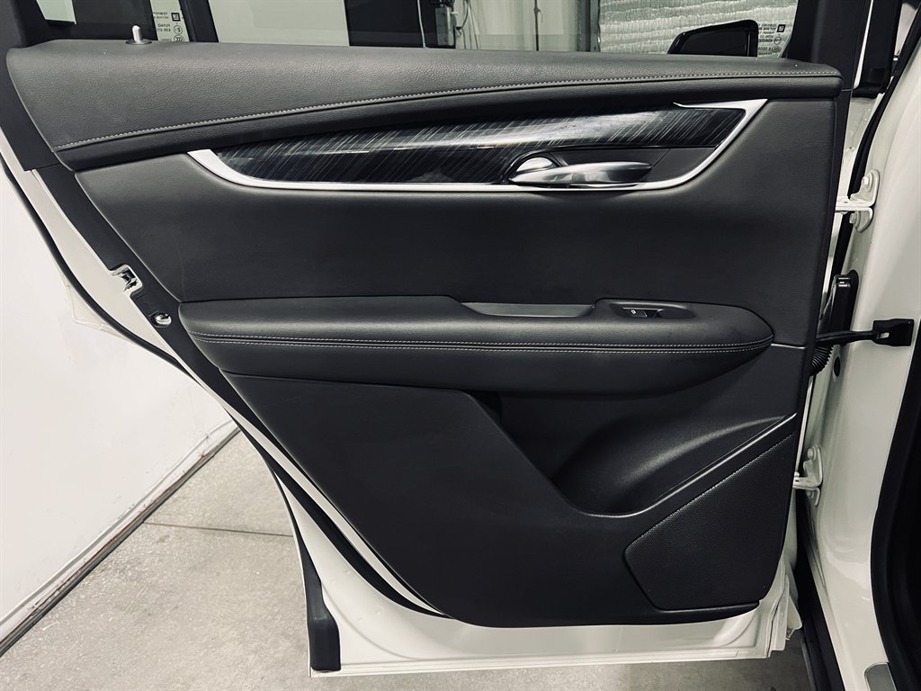 2021 Cadillac XT6 - $20,400