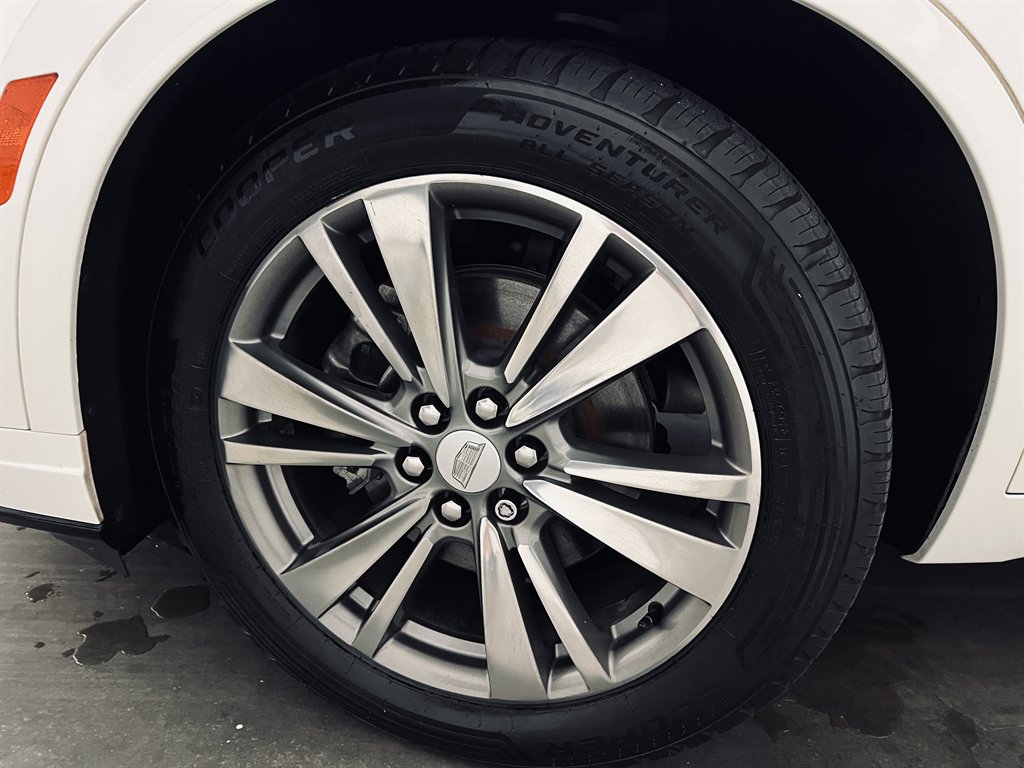 2021 Cadillac XT6 - $20,400