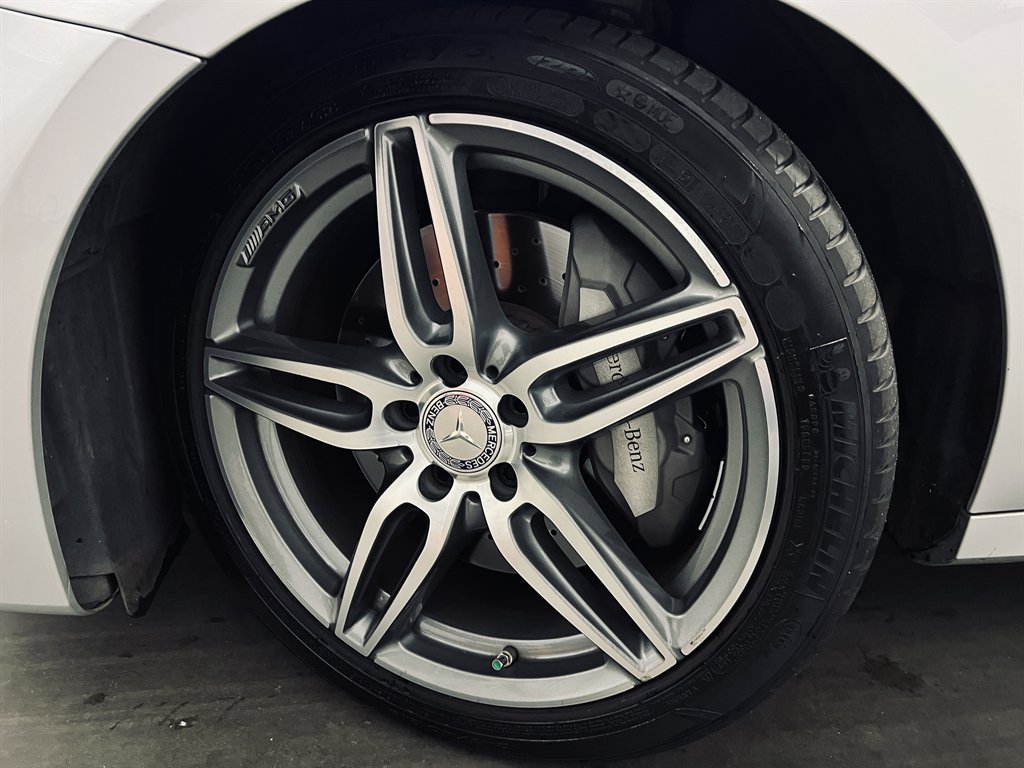 2017 Mercedes-Benz E-Class - $20,600