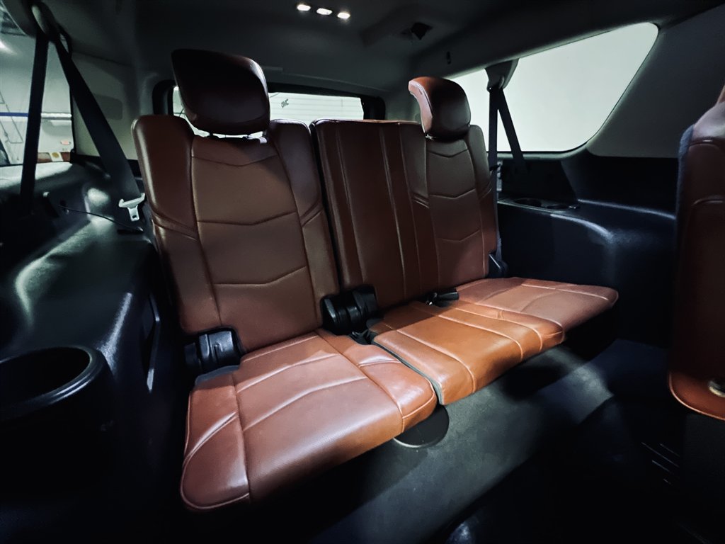 2015 Cadillac Escalade - $24,850
