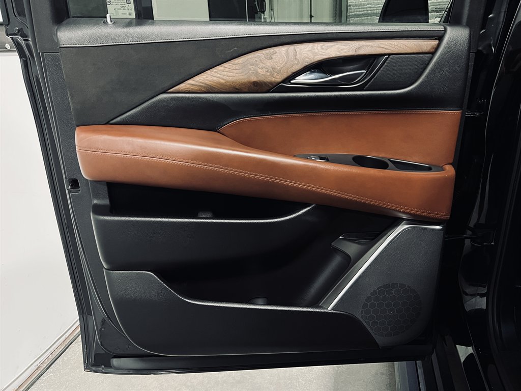 2015 Cadillac Escalade - $24,850