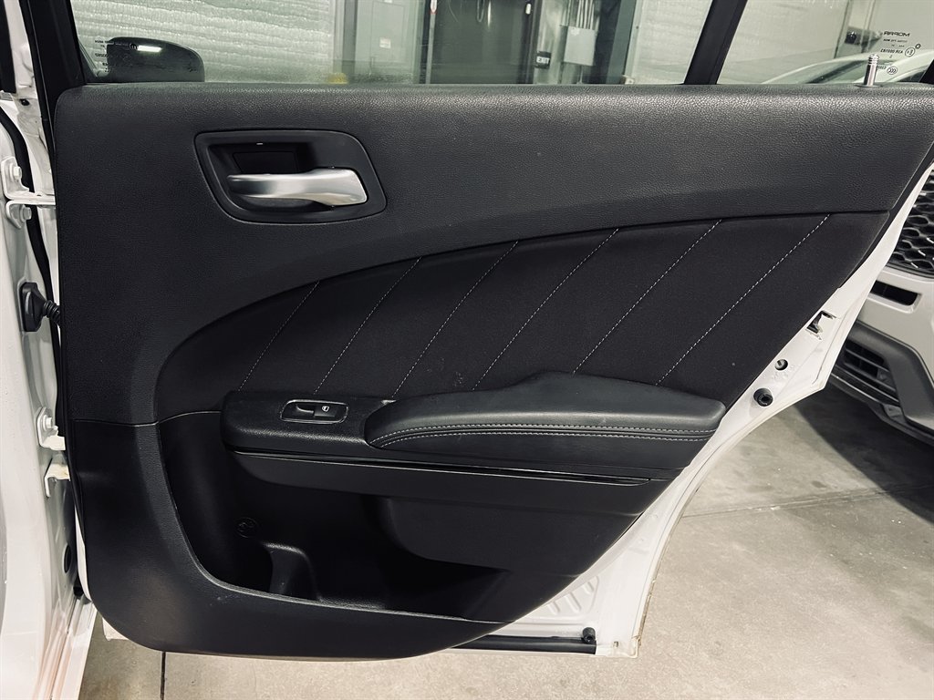 2022 Dodge Charger - $18,800