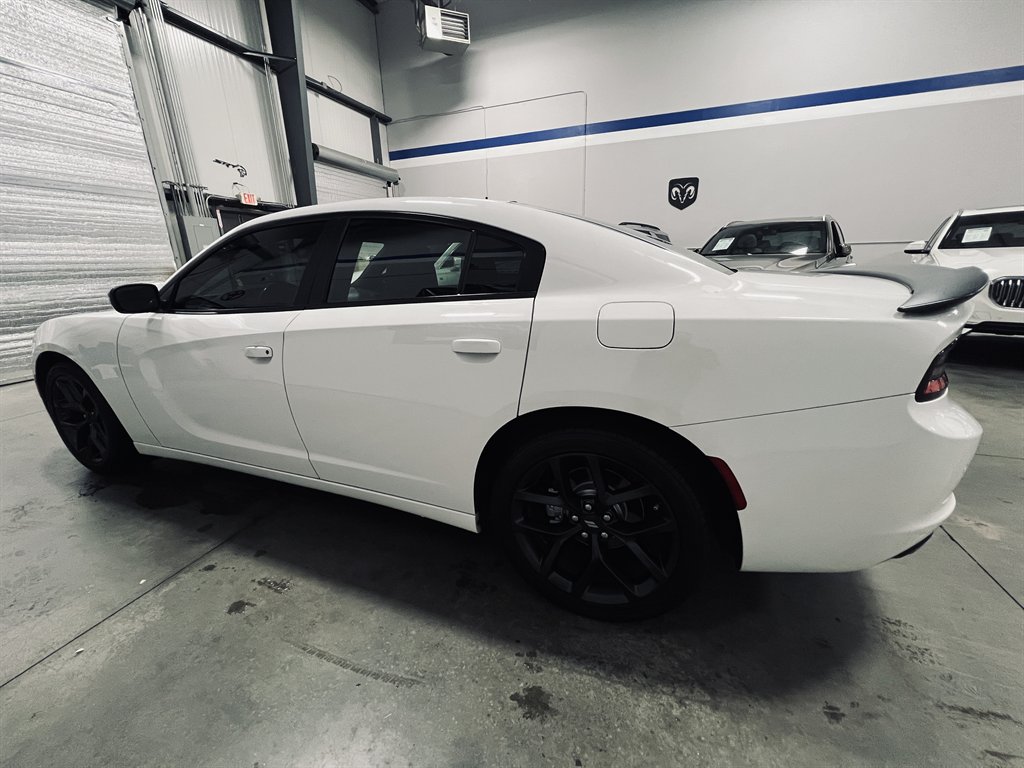 2022 Dodge Charger - $18,800