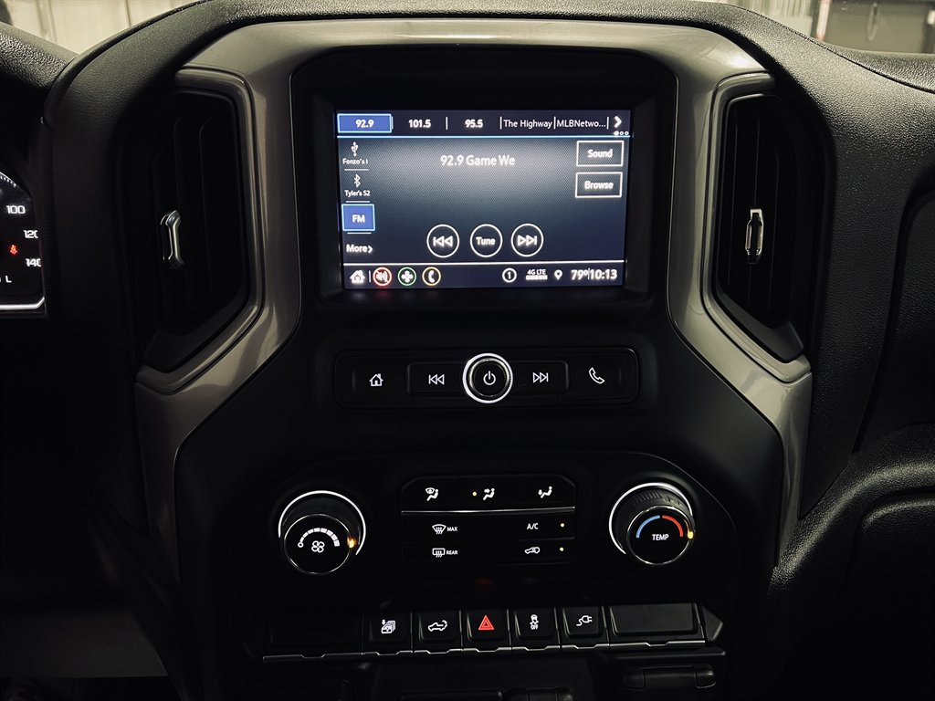 2022 Chevrolet Silverado Hd - $31,899