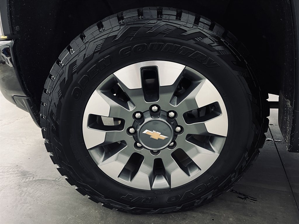 2022 Chevrolet Silverado Hd - $31,899