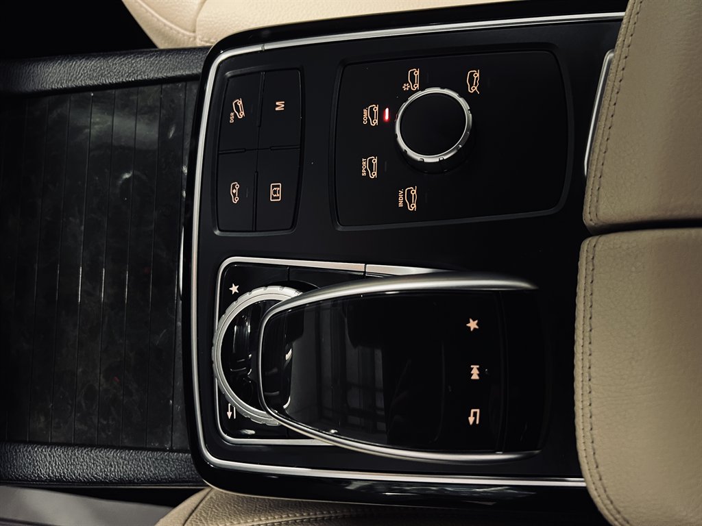 2018 Mercedes-Benz GLS - $16,500