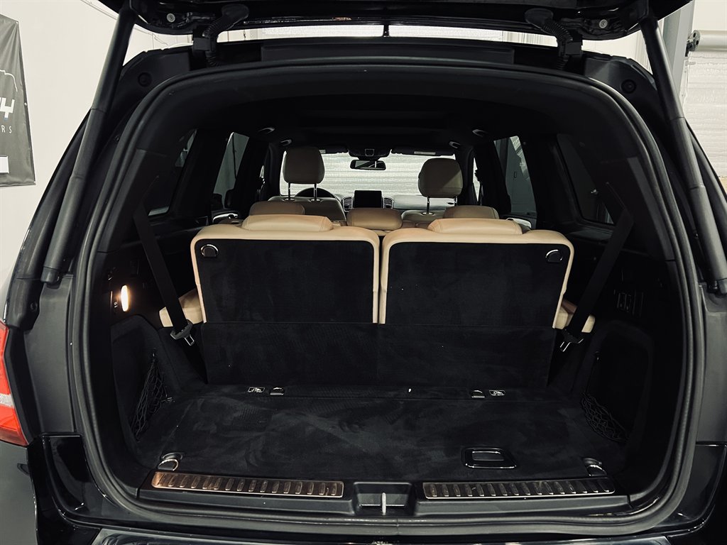 2018 Mercedes-Benz GLS - $16,500