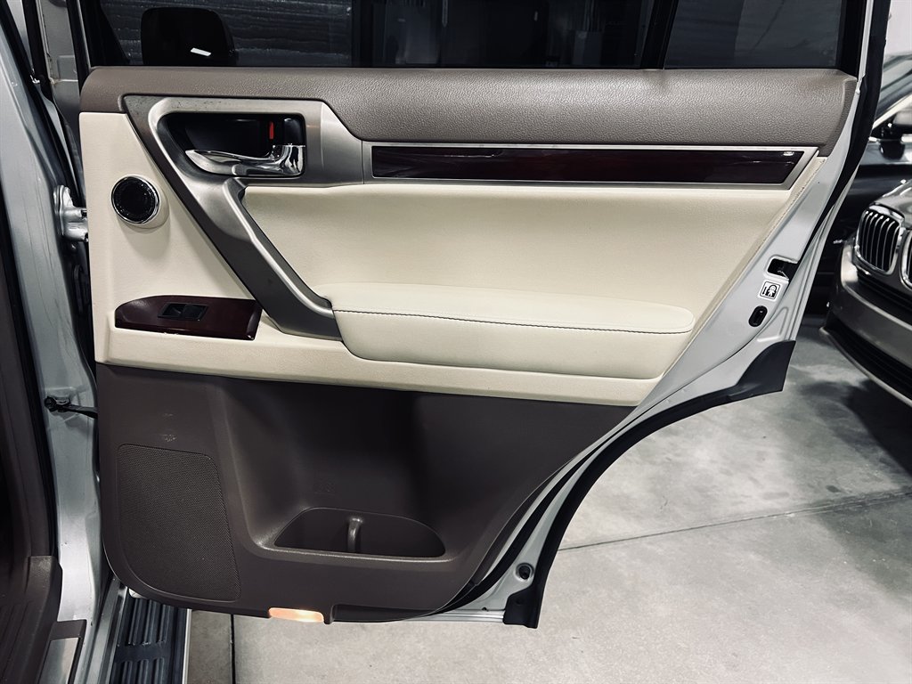 2016 Lexus GX - $25,999