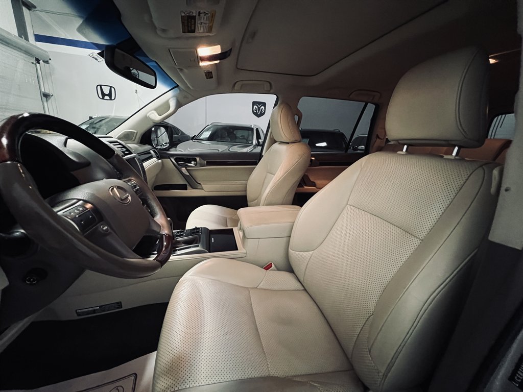 2016 Lexus GX - $25,999