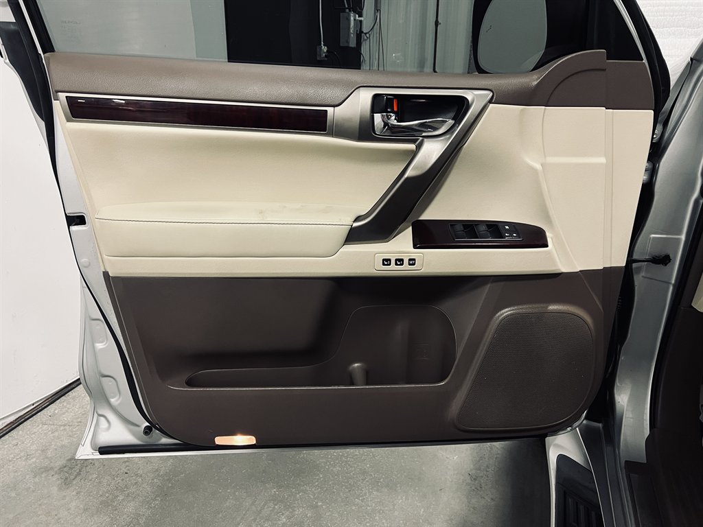 2016 Lexus GX - $25,999