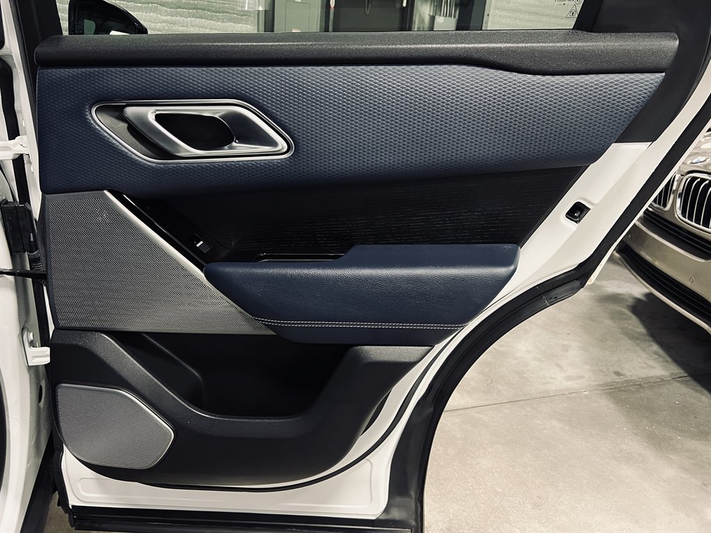 2020 Land Rover Range Rover Velar - $18,500