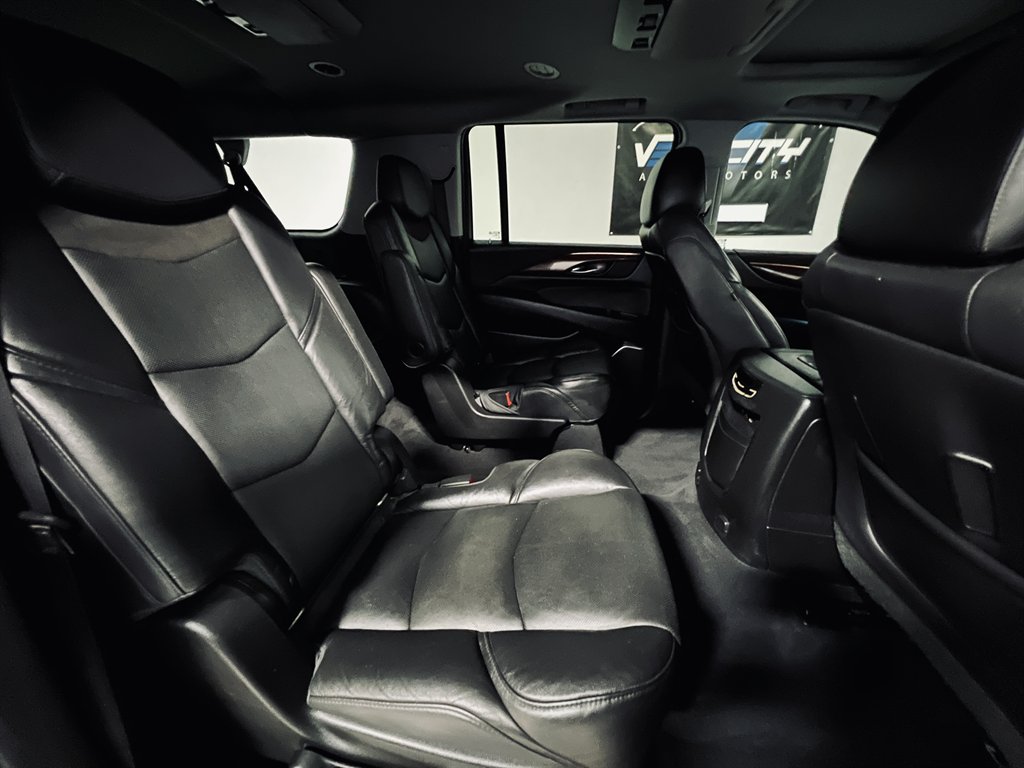 2018 Cadillac Escalade - $28,800