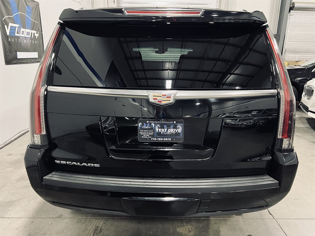 2018 Cadillac Escalade - $28,800