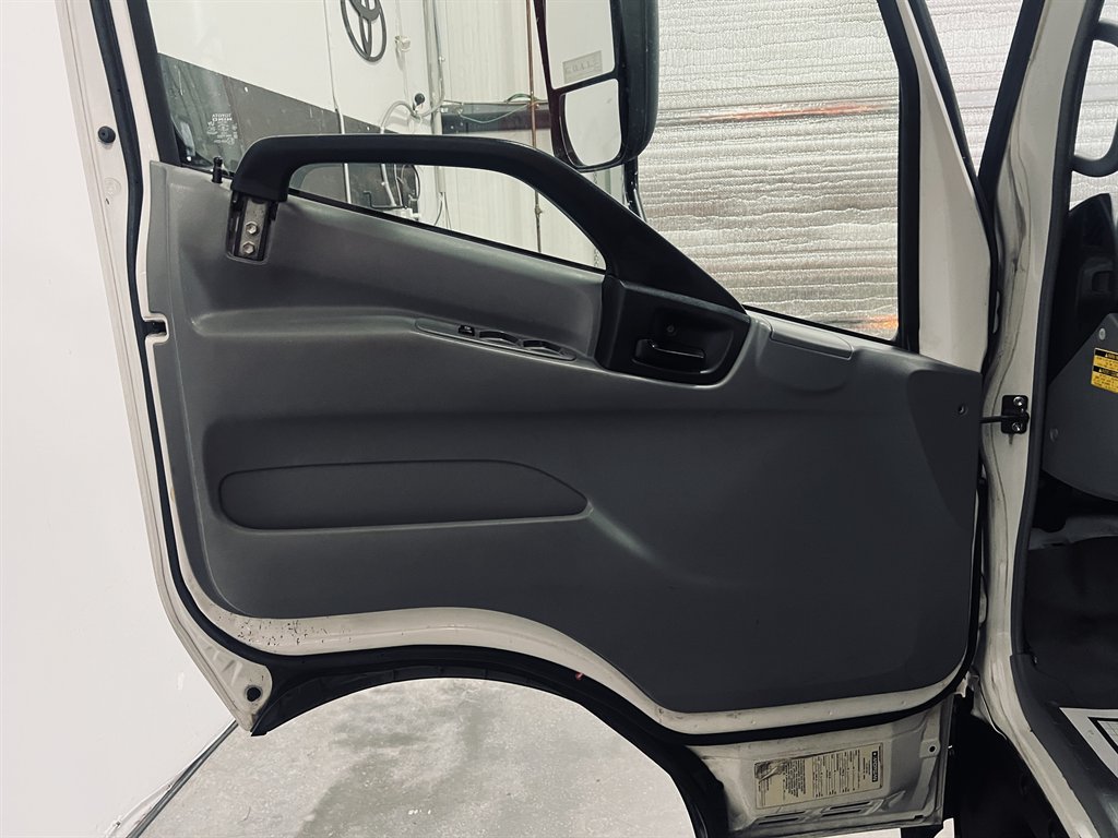 2018 Hino Xjc740 / Xfc740 - $24,500