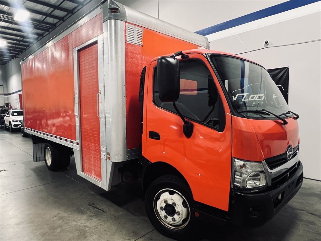 2018 Hino Xjc740 / Xfc740 - $24,500