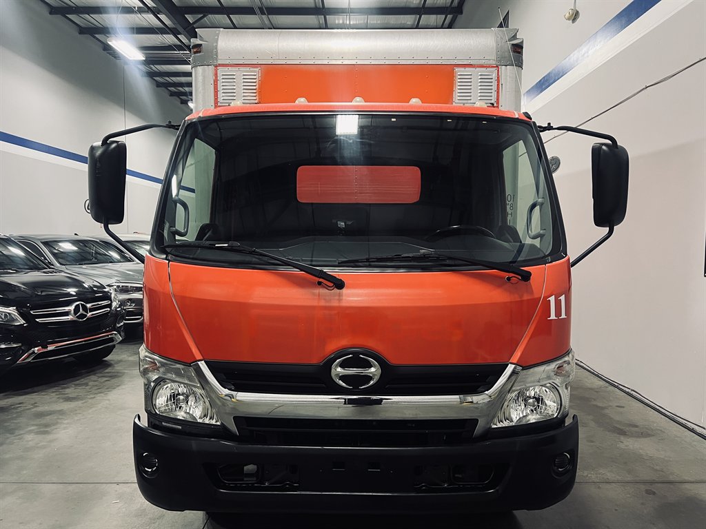 2018 Hino Xjc740 / Xfc740 - $24,500