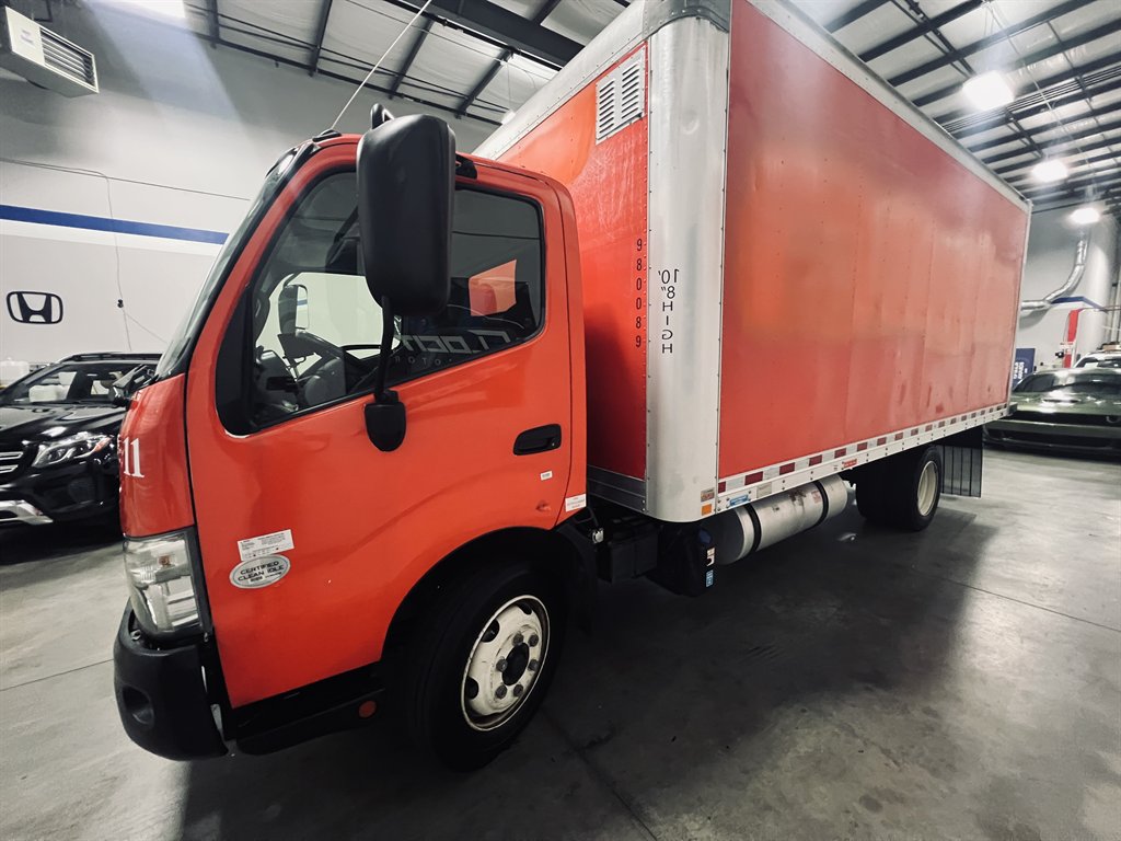 2018 Hino Xjc740 / Xfc740 - $24,500