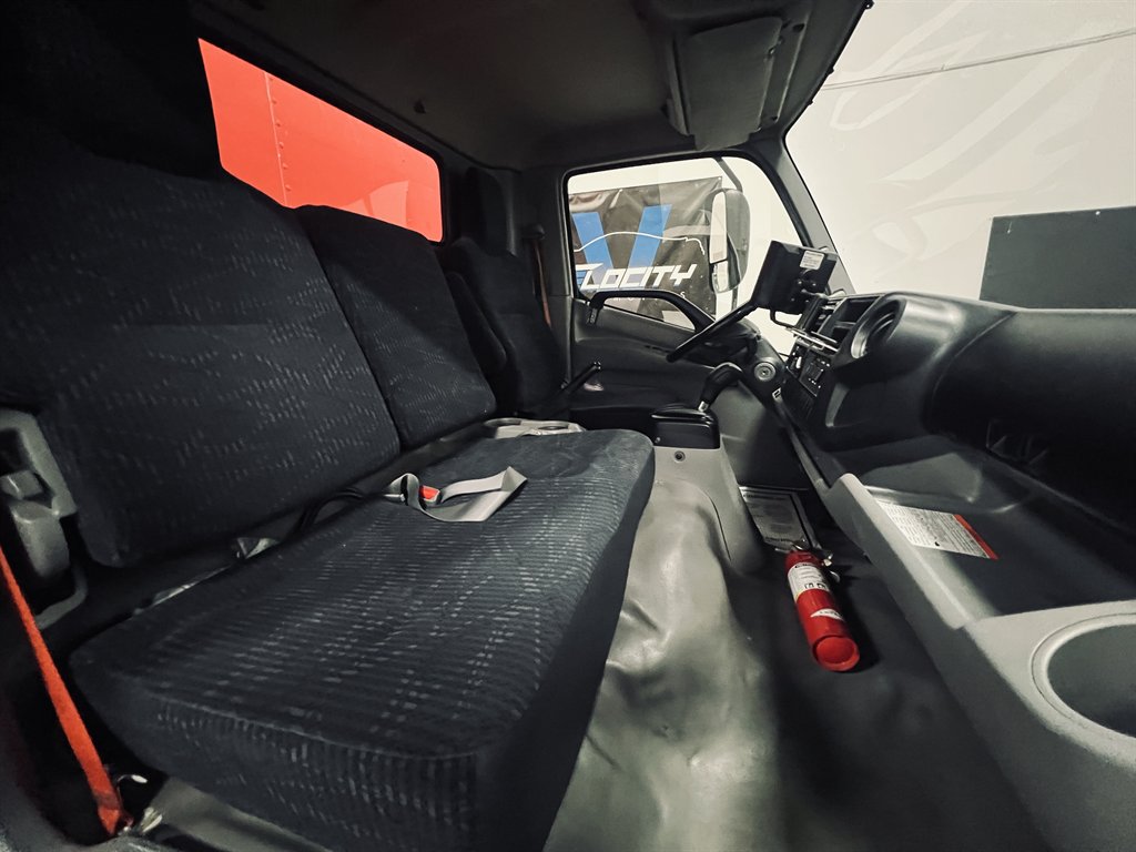 2018 Hino Xjc740 / Xfc740 - $24,500