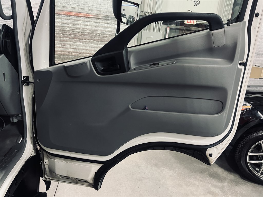2018 Hino Xjc740 / Xfc740 - $24,500