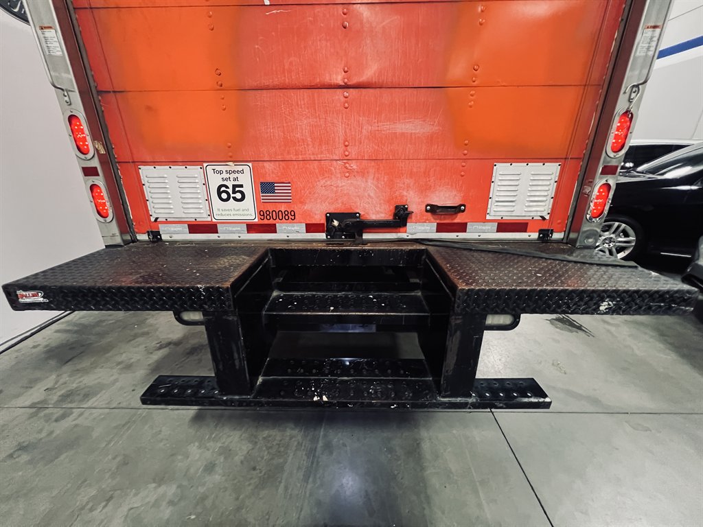 2018 Hino Xjc740 / Xfc740 - $24,500