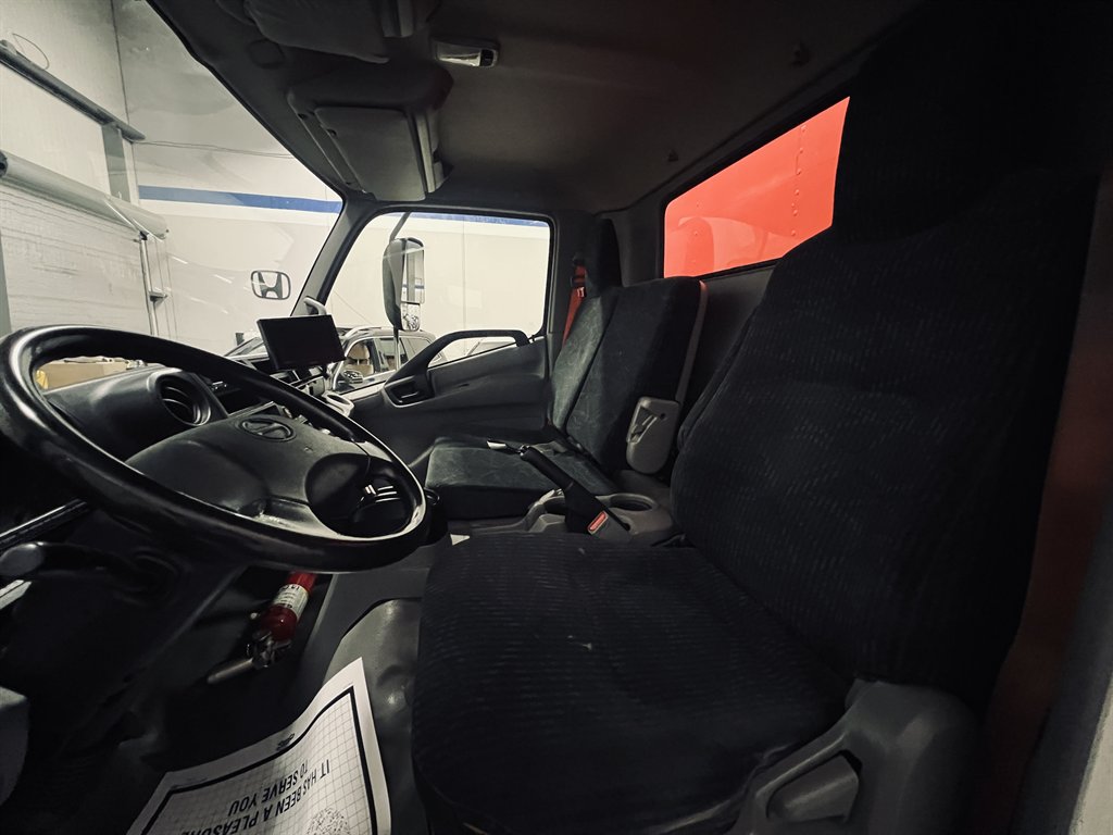 2018 Hino Xjc740 / Xfc740 - $24,500