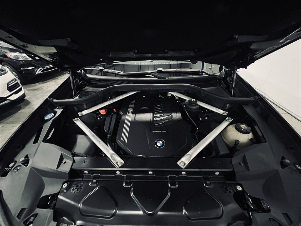 2019 BMW X7 - $27,500