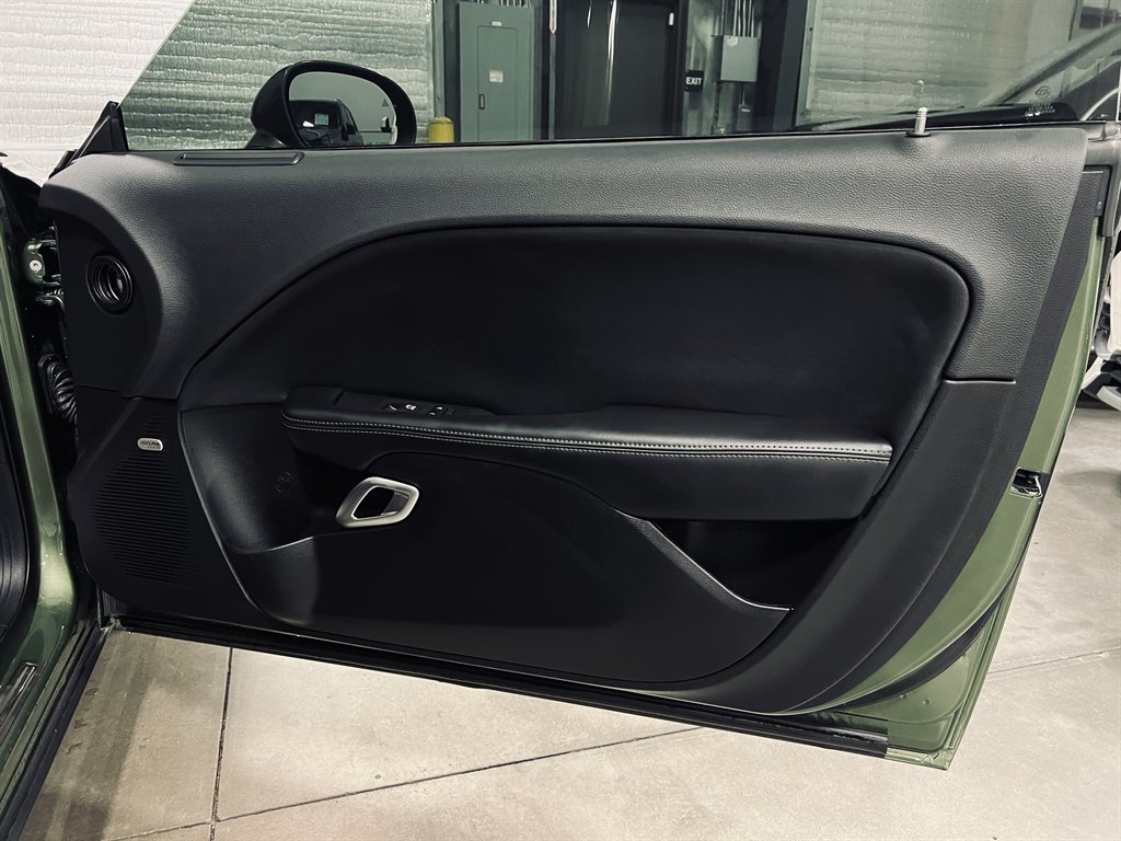 2019 Dodge Challenger - $35,500